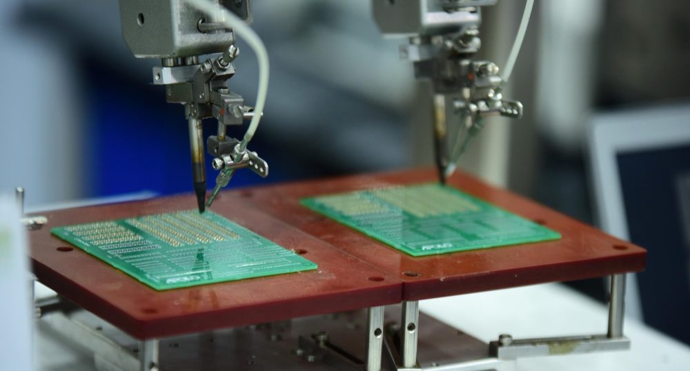 10 Practical PCB Design Tips to Address EMI/EMC Challenges