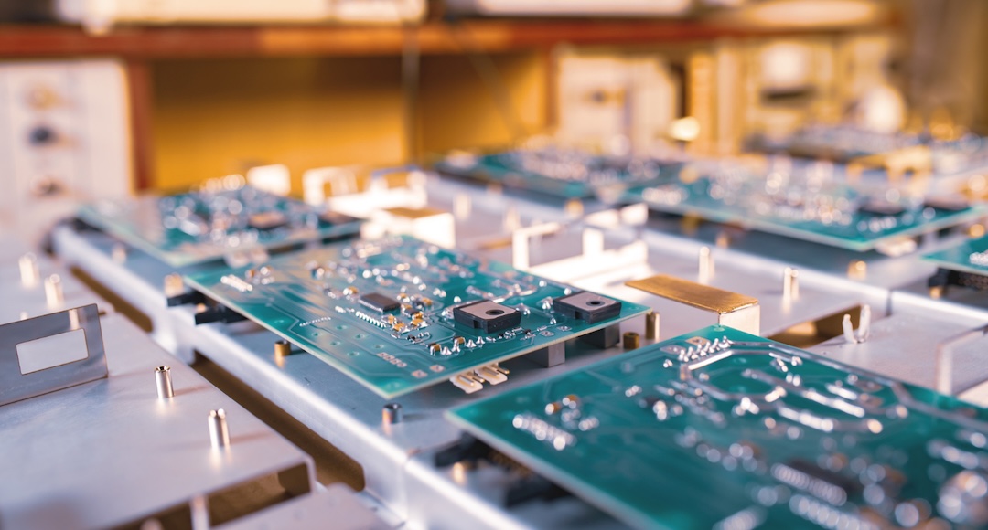 OEM vs. Contract Manufacturing